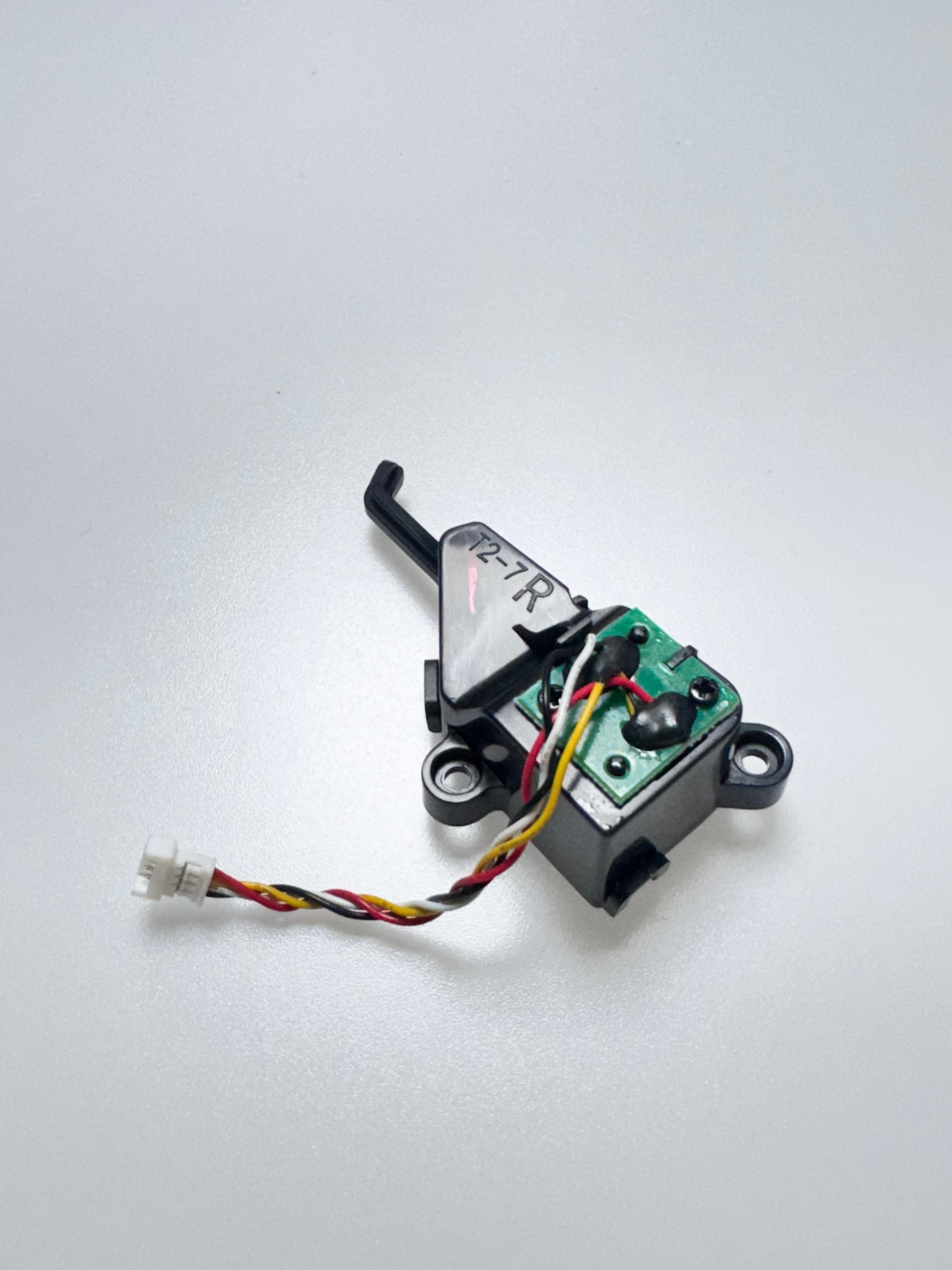 Sensor de colisión Conga 3490 Elite - Cáceres Outlet - caceresoutlet.com
